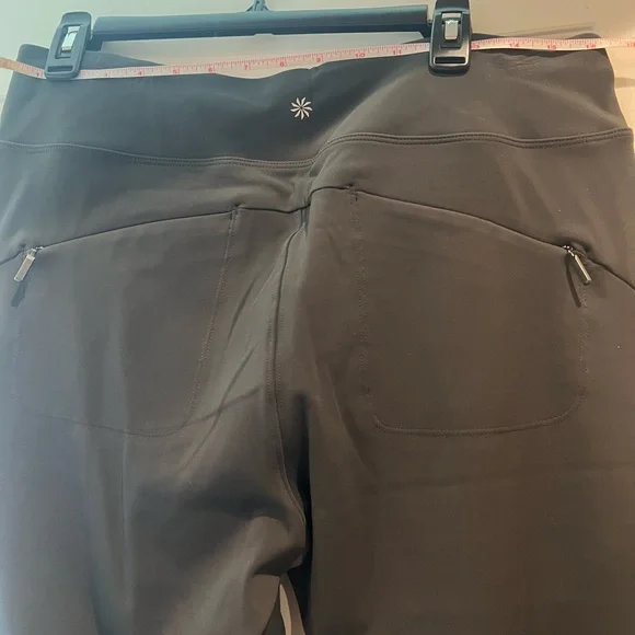 Athleta Headlands Hybrid Cargo Tight - Picture 6 of 8